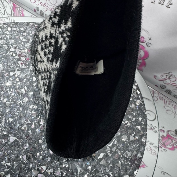 Hat toque winter warm cozy knit Black and White Knit Beanie with Pink Pom - Picture 4 of 7